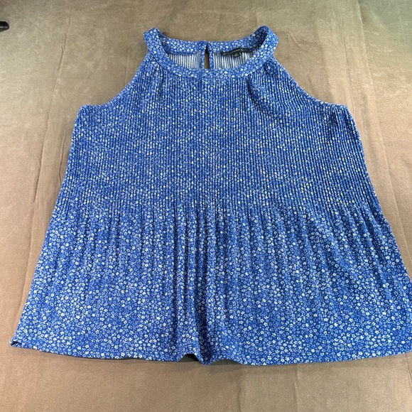 Adrianna Papell Tops - Adrianna Papell Blue Floral Sleeveless Blouse